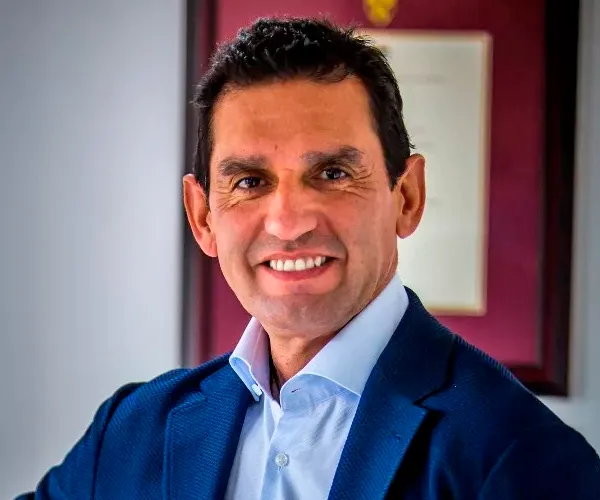 Hernán Leal — Conferencista de Alto Desempeño