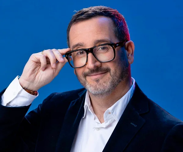 Eduardo Fuentes — Conferencista de Liderazgo