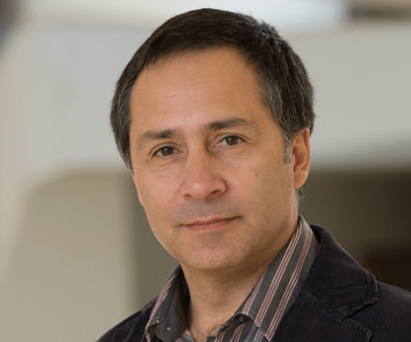 Wenceslao Unanue — Conferencista de Cultura Organizacional