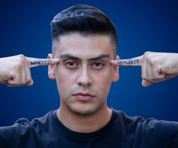 Manuel Vásquez Arce — Conferencista de Resiliencia