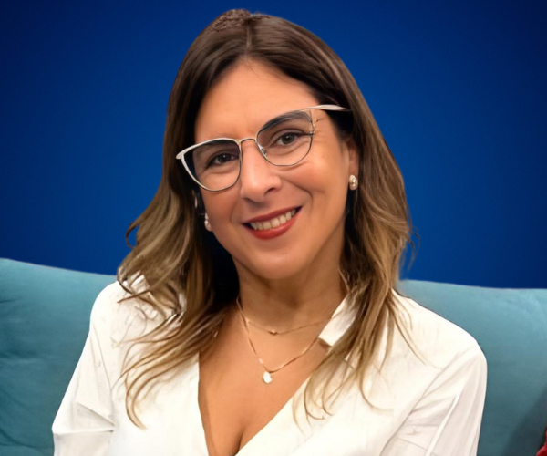 Vivianne Verschae — Conferencista de Bienestar Laboral